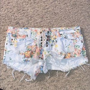 Billabong floral shorts